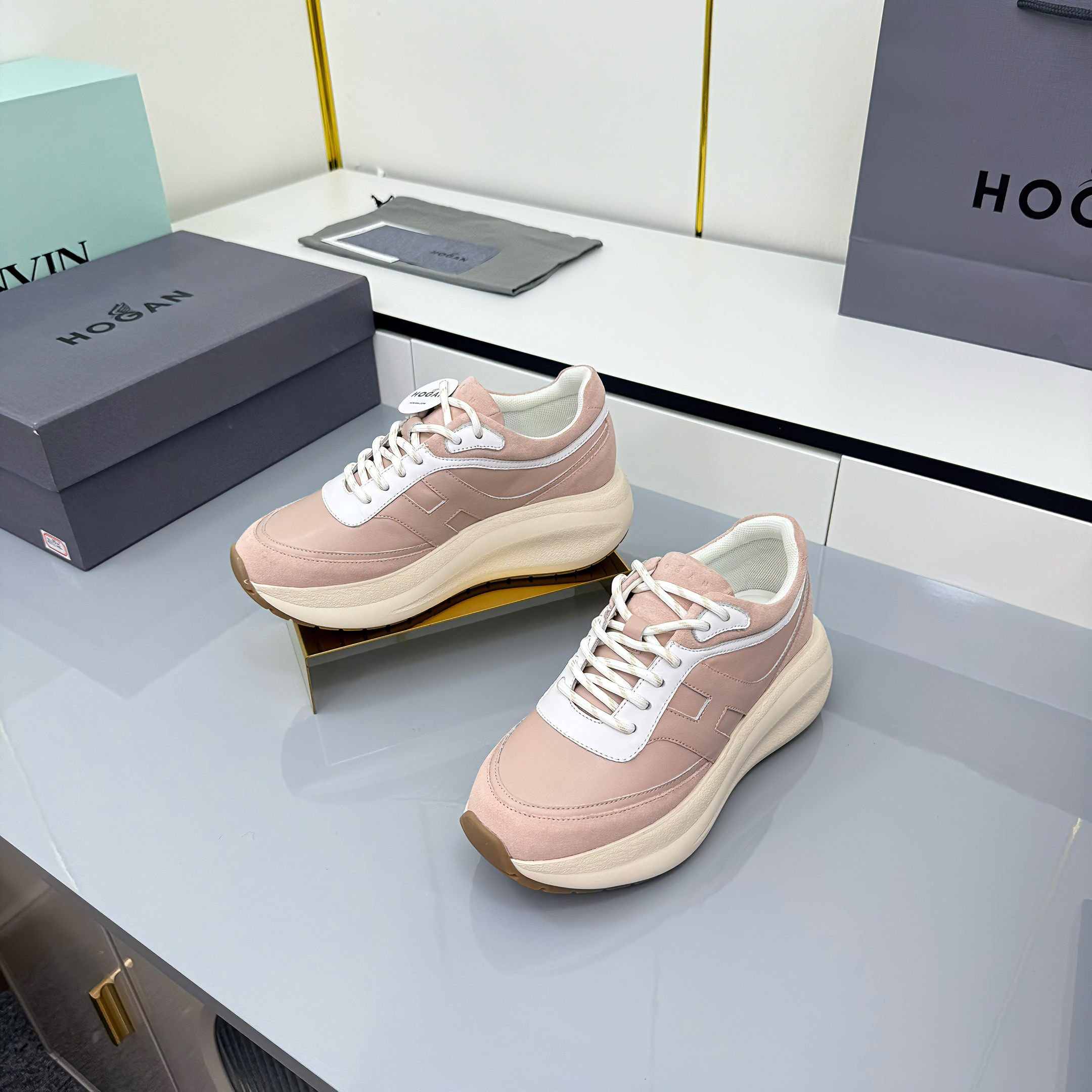 TOM FORD 26S HOGAN SNEAKERS IN PASTEL PINK CALFSKIN AND SUEDE