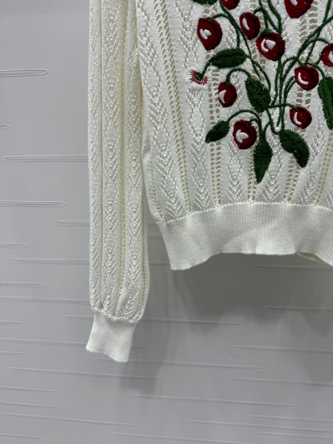 VALENTINO CREW NECK LONG-SLEEVE EMBROIDERED KNIT TOP 274957