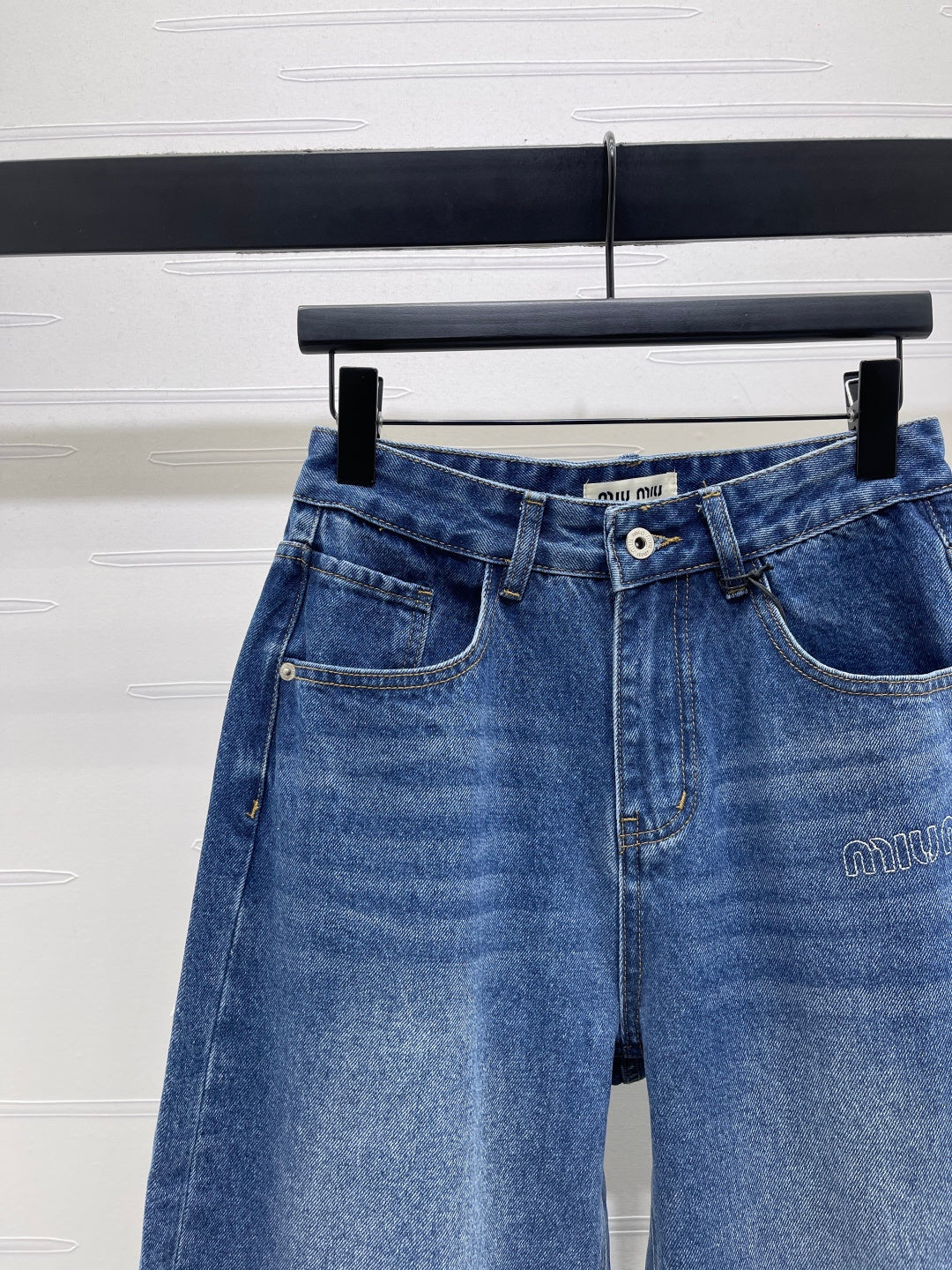 MIUMIU JEANS STYLE 814