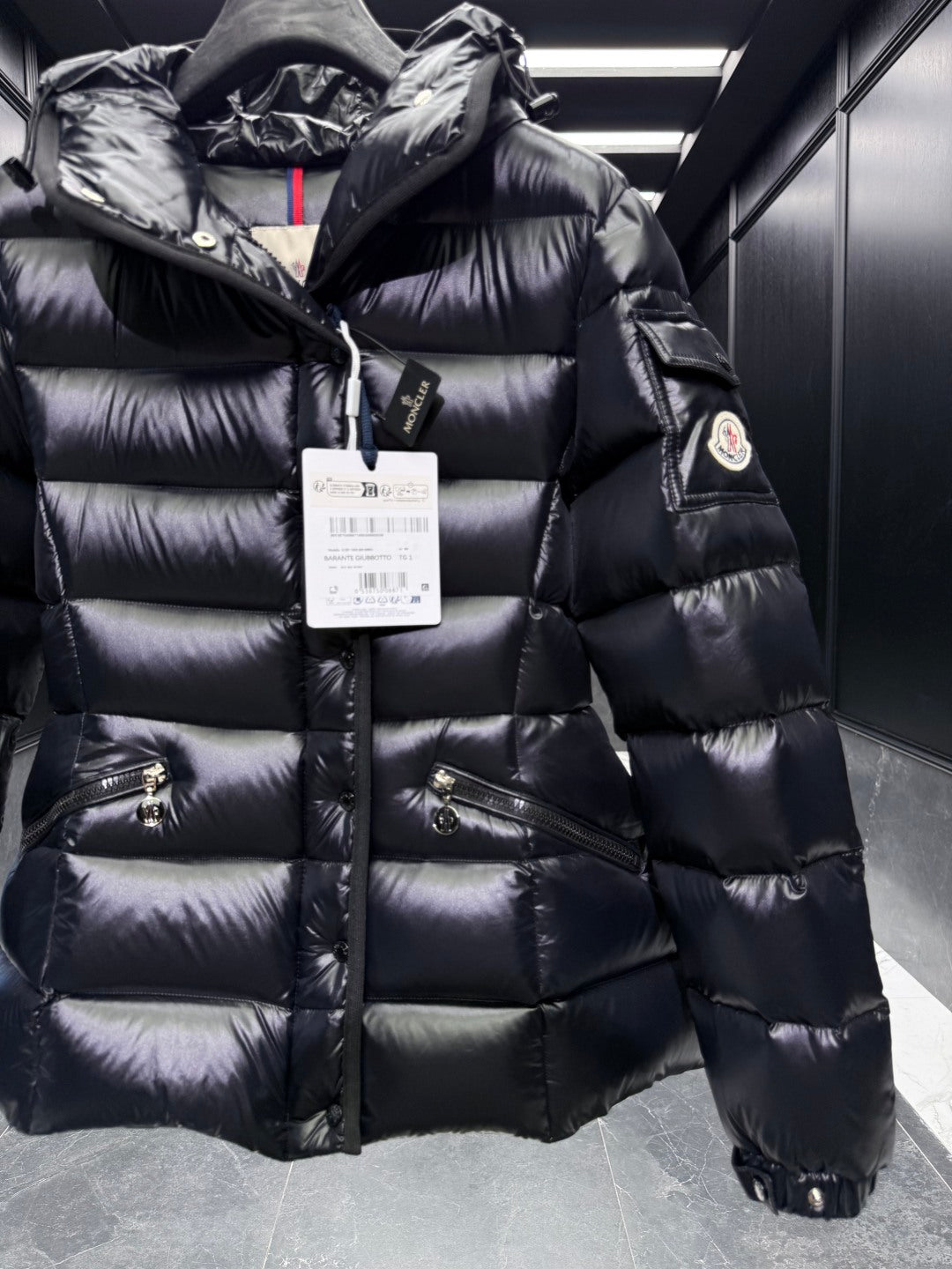 MONCLER 25S JACKET IN BLACK 016