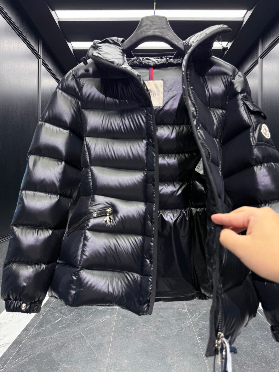 MONCLER 25S JACKET IN BLACK 016