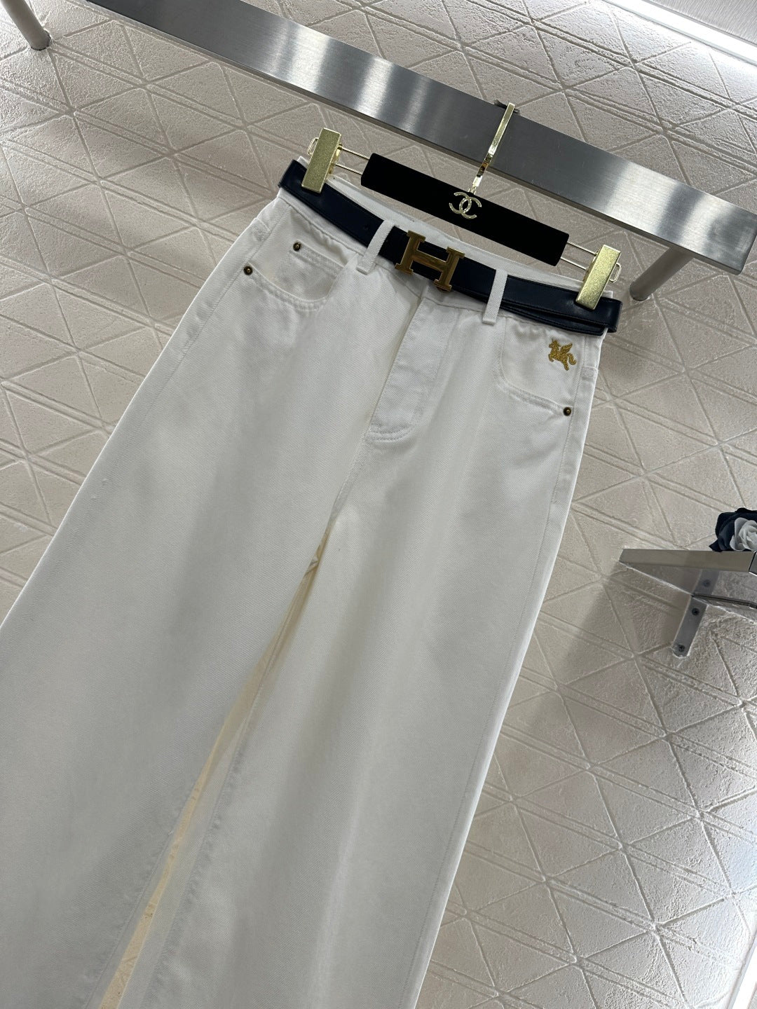 HERMES 25S HIGH-WAIST STRAIGHT JEANS 353