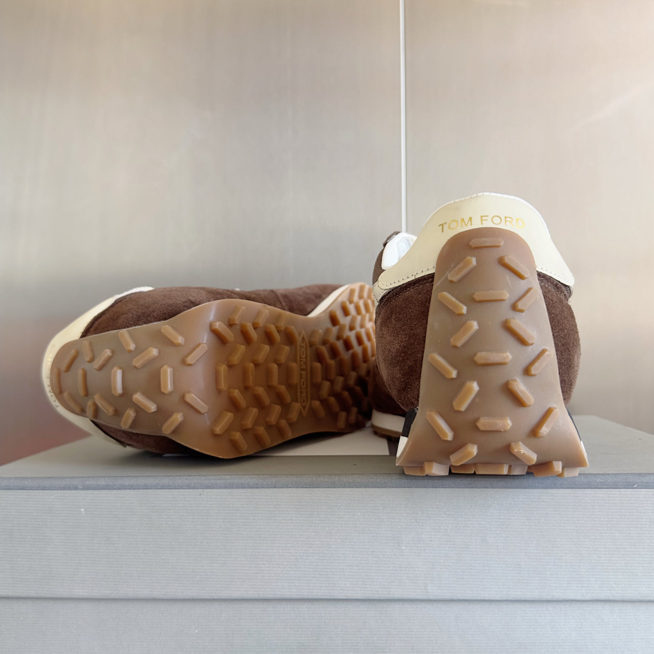 TOM FORD 26S SNEAKERS IN EARTH BROWN SUEDE