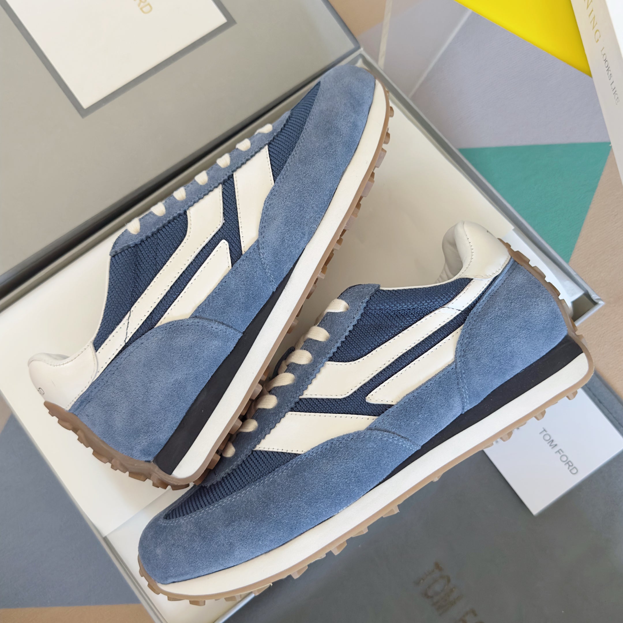 TOM FORD 26S SNEAKERS IN BLUE SUEDE