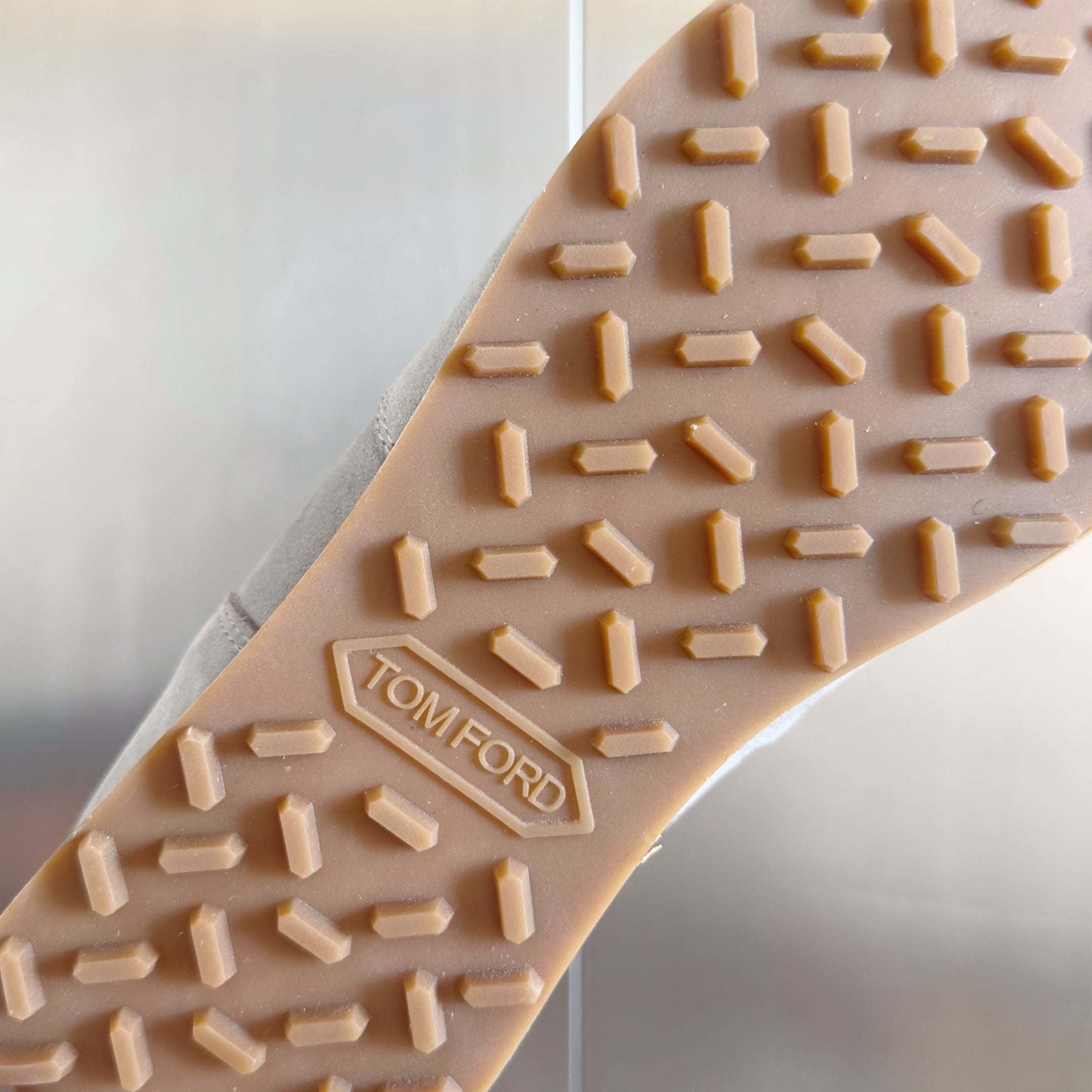 TOM FORD 26S SNEAKERS IN GREY SUEDE