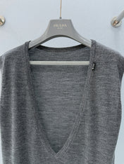 PRADA 26S V-NECK KNIT VEST 814