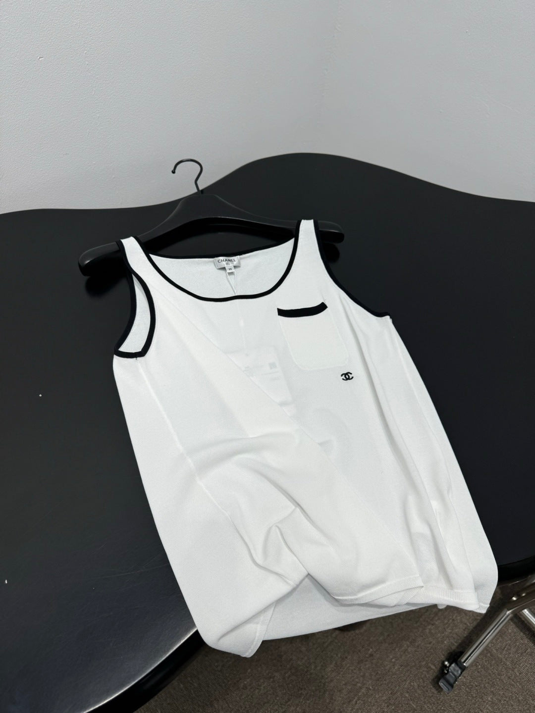 CHANEL 26S TANK TOP 930