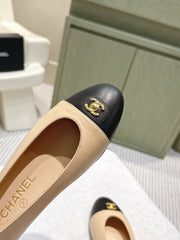 CHANEL 25S BALLET FLATS IN BEIGE CALFSKIN WITH BLACK CAP TOE GOLD HARDWARE