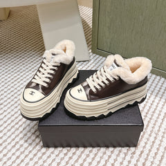 CHANEL 25S THICK-SOLE SNEAKERS 60MM IN DARK BROWN AND BEIGE CALFSKIN WITH FUR LINING