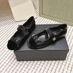 CHANEL 25S MARY JANE FLAT IN BLACK PATENT CALFSKIN WITH BLACK VELVET CAP TOE