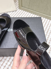 CHANEL 25S MARY JANE FLAT IN BLACK PATENT CALFSKIN WITH BLACK VELVET CAP TOE