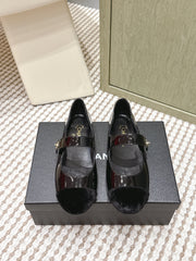 CHANEL 25S MARY JANE FLAT IN BLACK PATENT CALFSKIN WITH BLACK VELVET CAP TOE