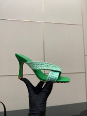 BOTTEGA VENETA 26S HEELED SANDALS 95 MM IN GREEN CALFSKIN AND RAFFIA