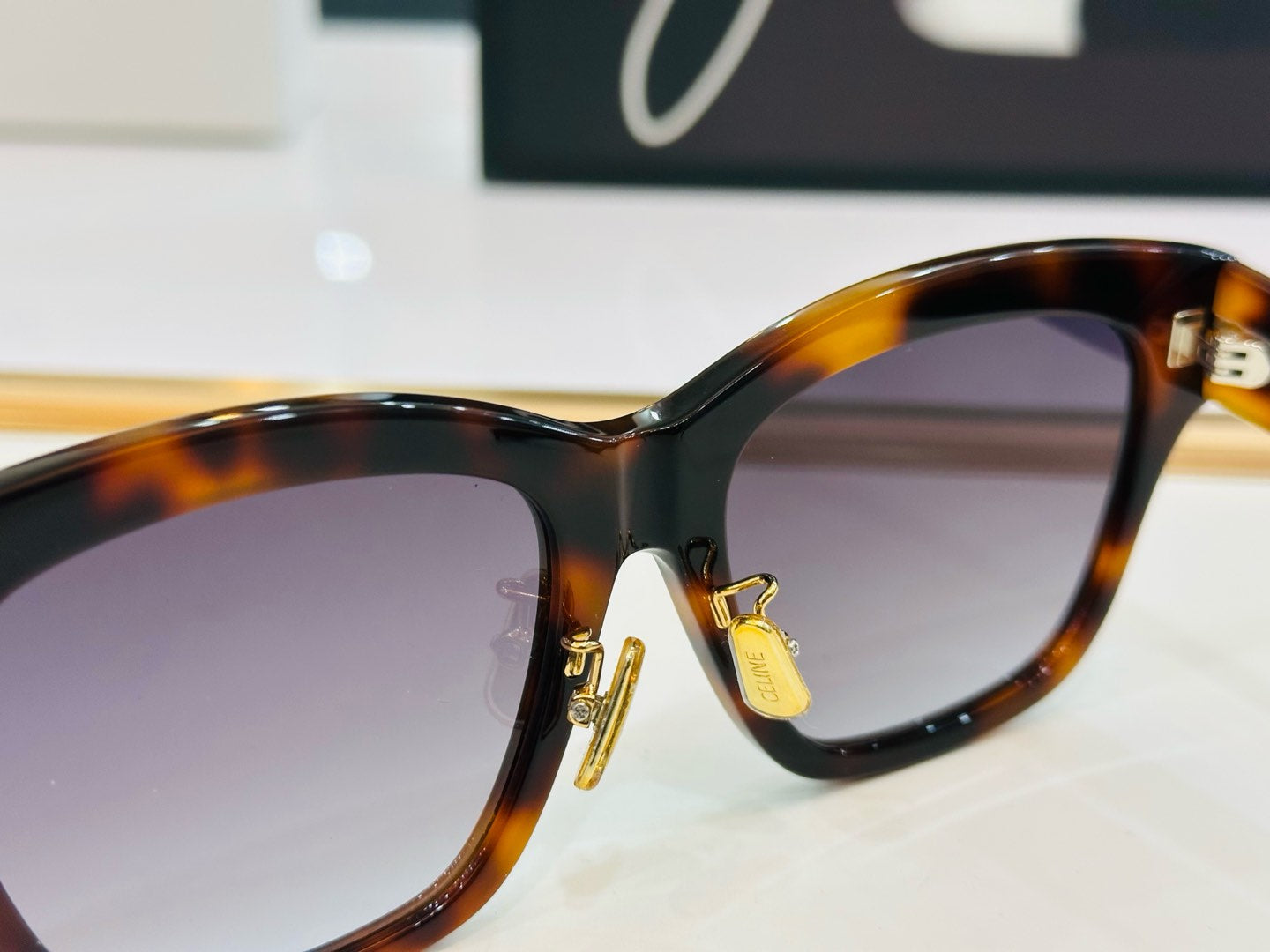 TRIOMPHE SUNGLASS CL40253F IN ACETATE