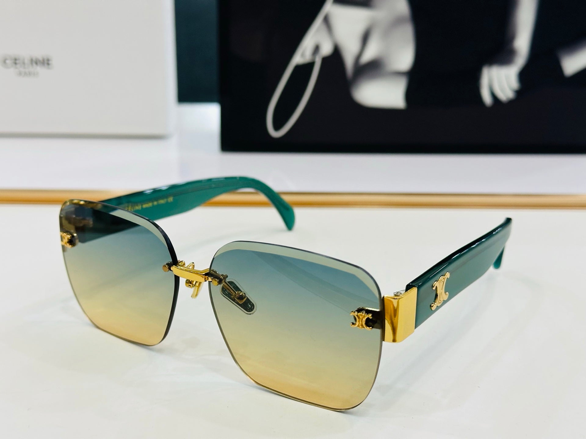 TRIOMPHE SUNGLASSES CL8031 IN ACETATE