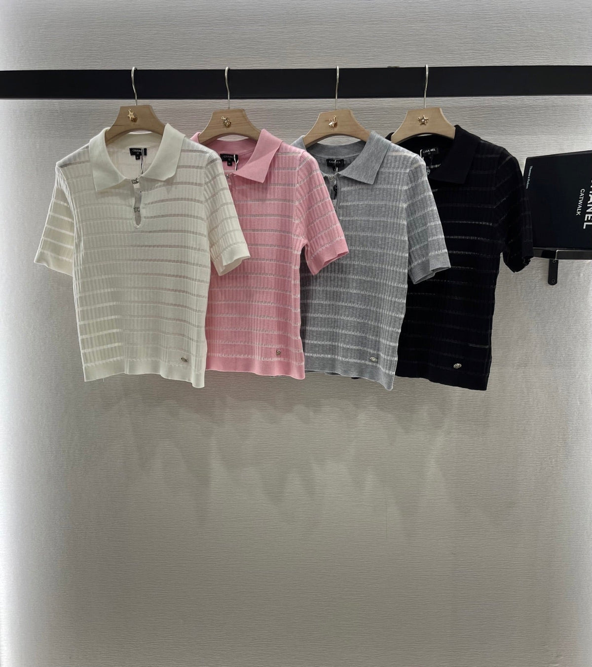 CHANEL SHORT SLEEVE KNIT TOP