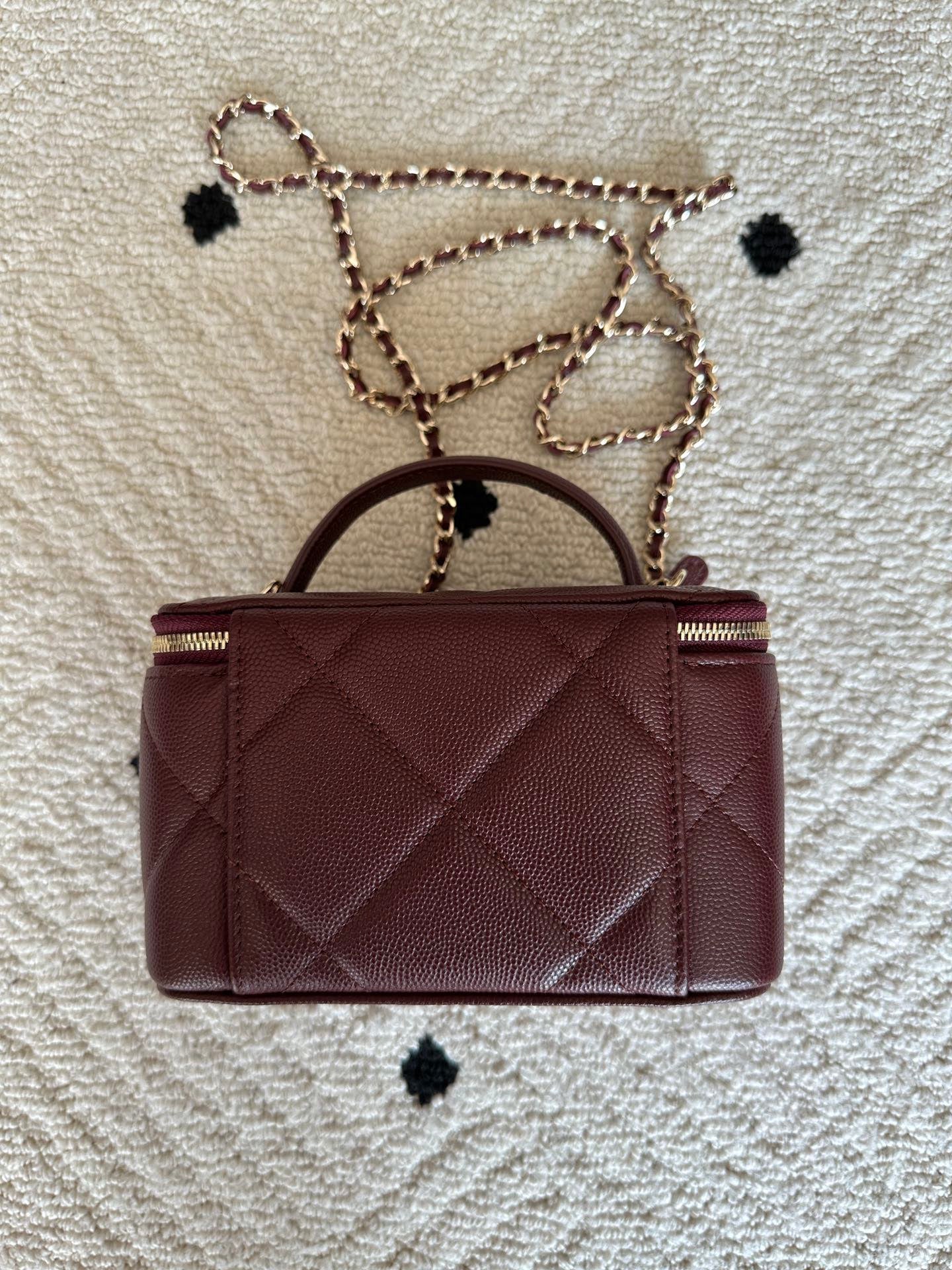 CHANEL 25S VANITY BAG 17 IN DARK RED CAVIAR LEATHER WITH GOLD HARDWARE