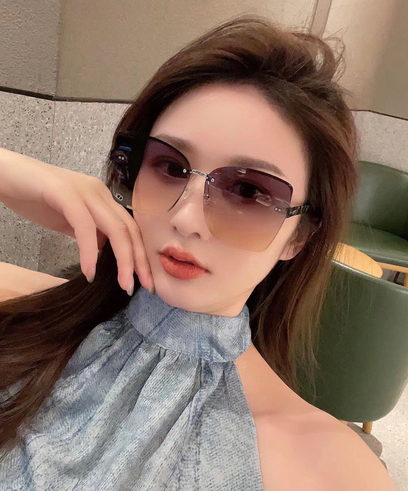 MONTAIGNE SUNGLASS CD6710 IN MULTICOLOR ACETATE