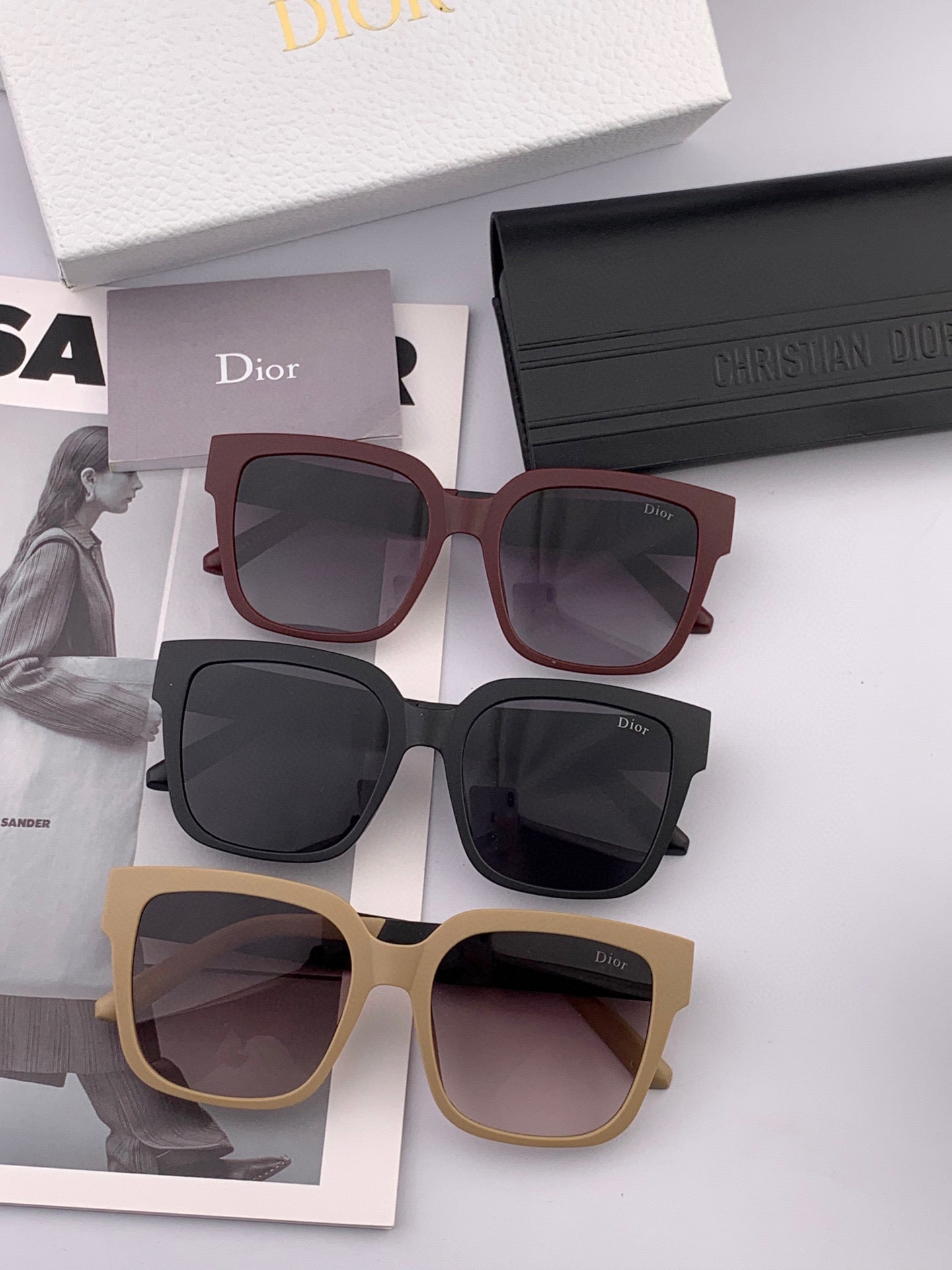 MONTAIGNE SUNGLASS D8304 IN ACETATE
