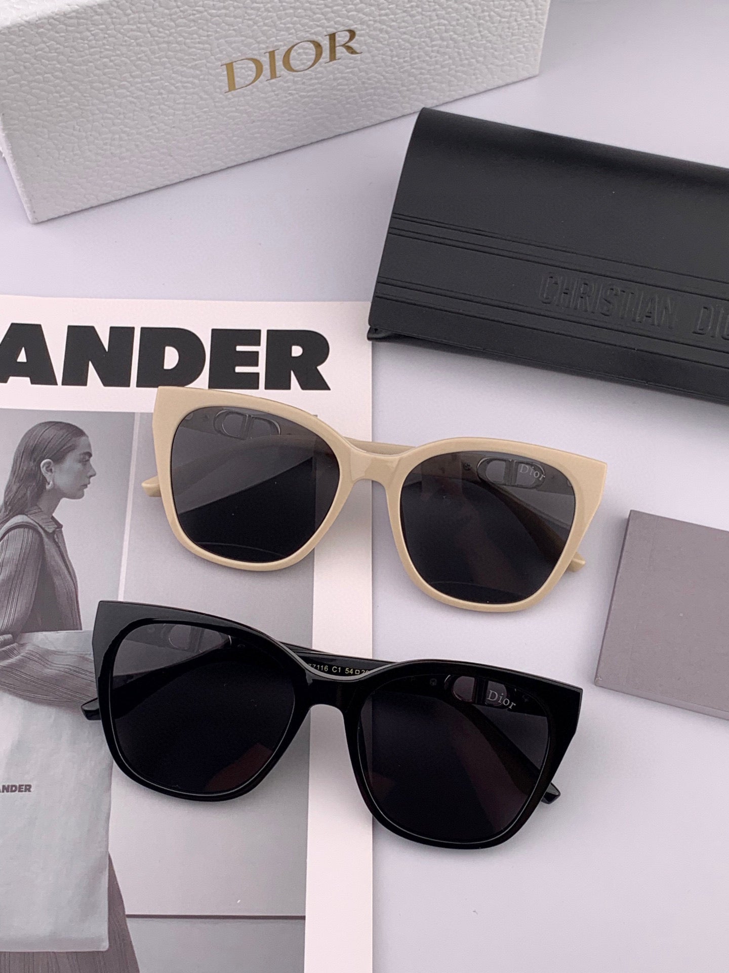 MONTAIGNE SUNGLASS CD67711 IN ACETATE