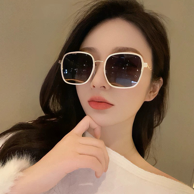 SQUARE SUNGLASSES CH0826 IN METAL