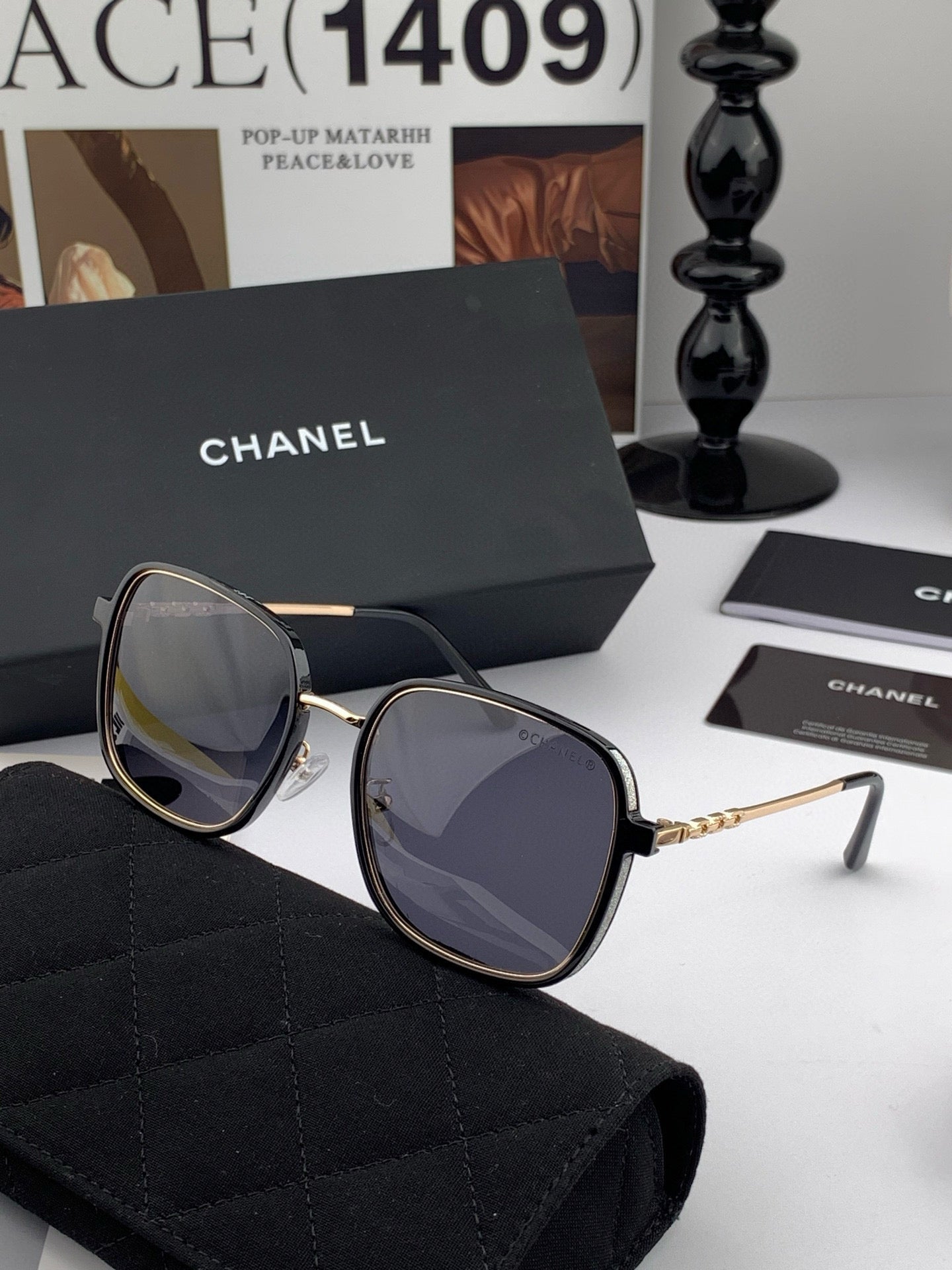 SQUARE SUNGLASSES CH0826 IN METAL