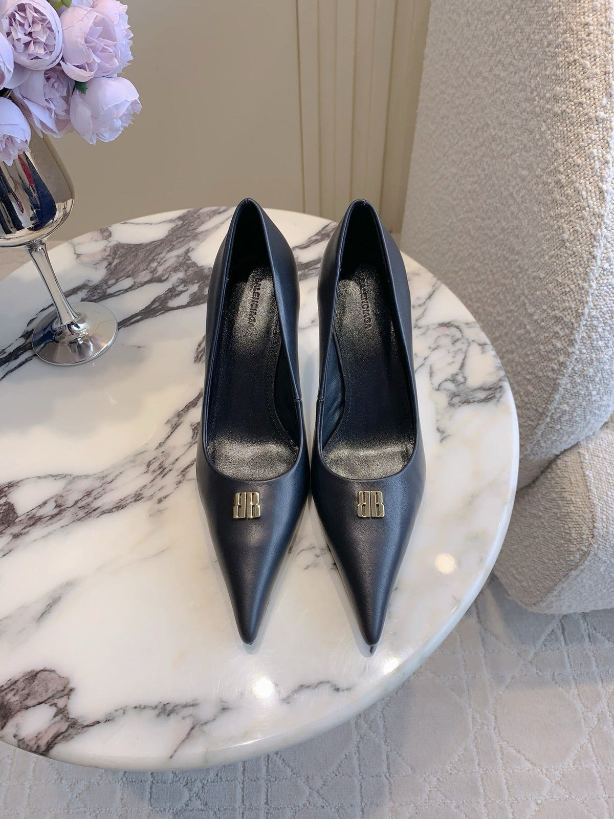 BALENCIAGA 25S POINTED-TOE HIGH HEELS 70 MM IN BLACK CALFSKIN WITH GOLD HARDWARE