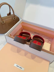 MM STUDDED SANDALS IN RED PATENT CALFSKIN AND WOOD