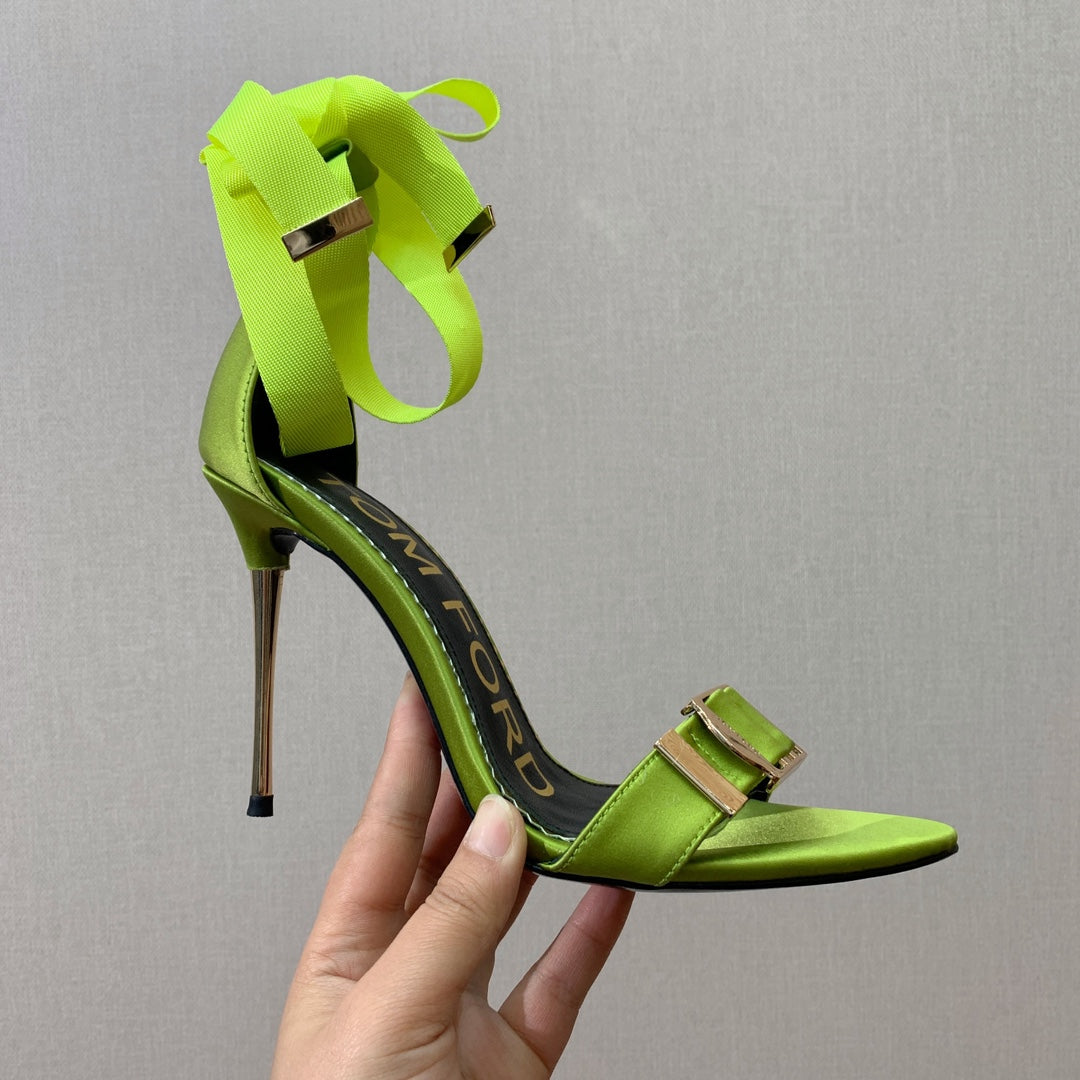 ANKLE SANDAL 10 CM IN PEAR GREEN SILK AND SHEEPSKIN