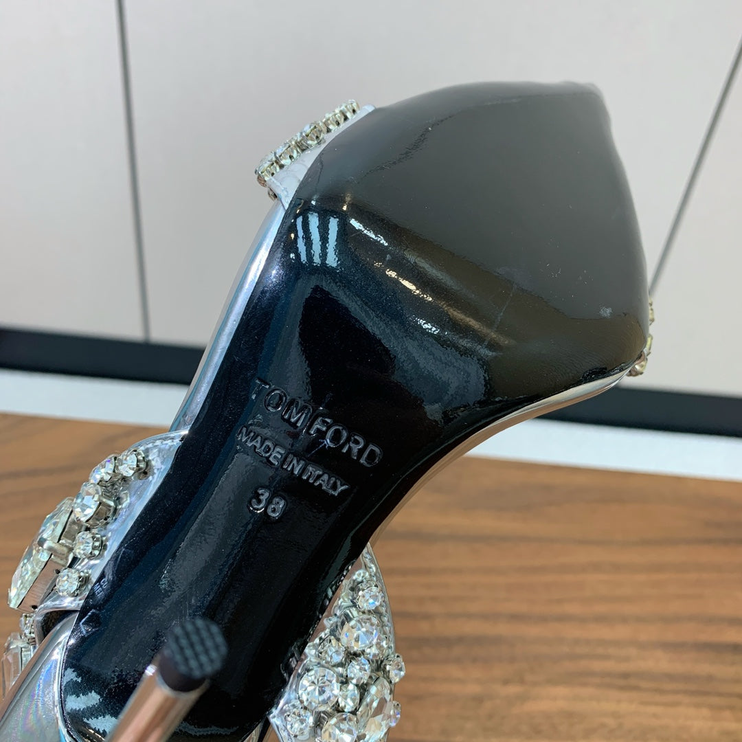 CRYSTAL HIGH HEELS IN SILVER ZP METALLIC PATENT LEATHER