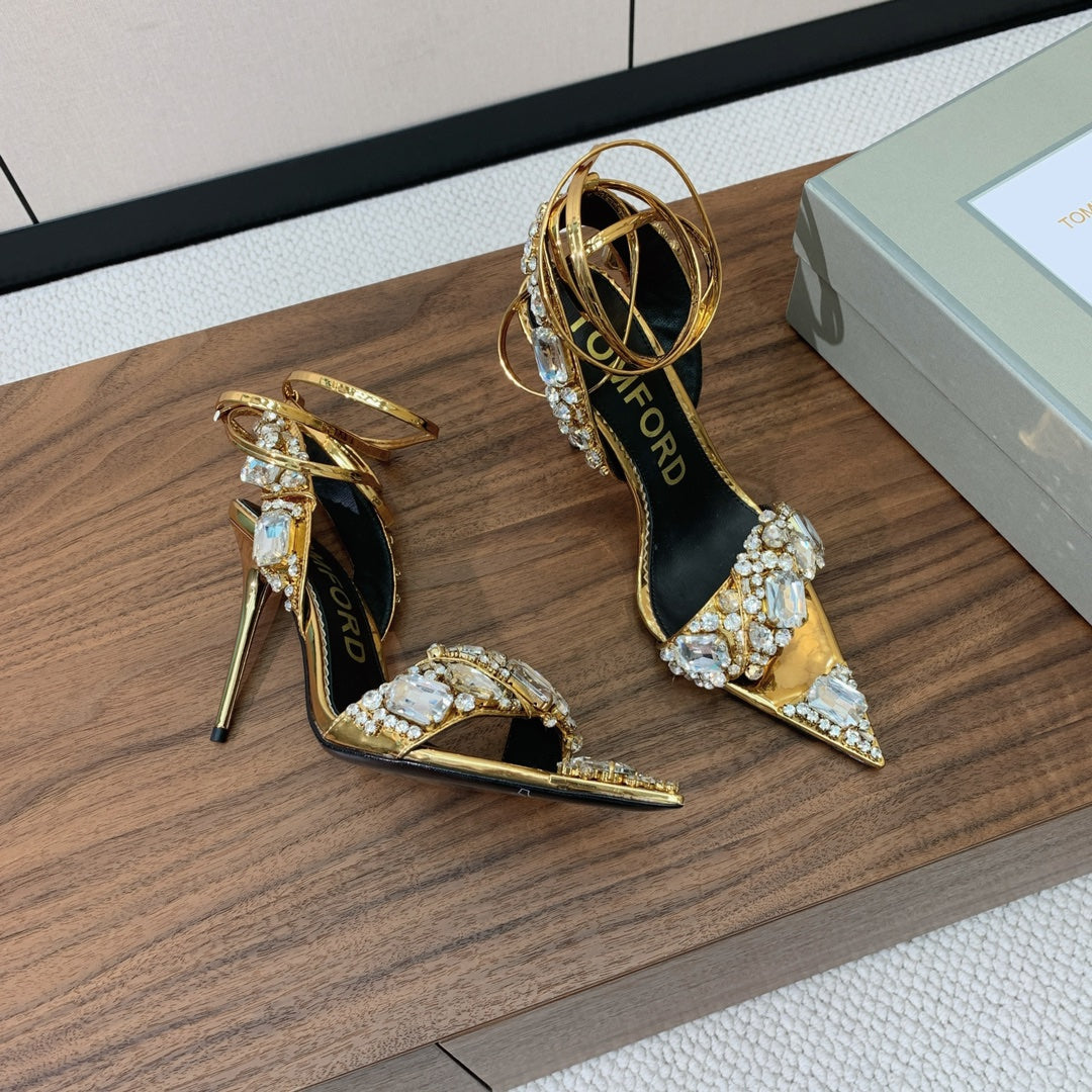 CRYSTAL HIGH HEELS IN GOLD ZP METALLIC PATENT LEATHER