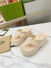 THONG PLATFORM 5 CM IN BEIGE CREAM IMPORTED TPU