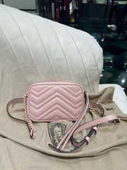 GG MINI 18 MARMONT MATELASSÉ SHOULDER BAG LIGHT PINK CALFSKIN