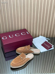 GUCCI 26S LOAFER MULES IN BROWN SUEDE