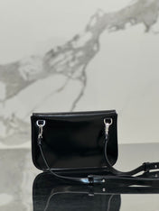 FLAP BAG 18 IN BLACK SHINY CALFSKIN
