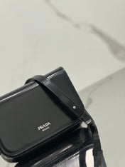 FLAP BAG 18 IN BLACK SHINY CALFSKIN