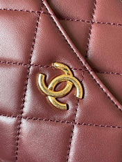 CAMERA BAG 18 IN BUCCANEER RED QUILTED LAMBSKIN DOUBLE C GOLD COIN