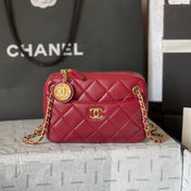 CAMERA BAG 18 IN RED QUILTED LAMBSKIN DOUBLE C GOLD COIN
