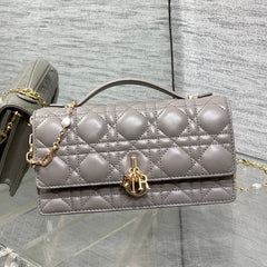 DIOR 25S DIOR TALK PHONE POUCH 21 IN DIRTY LILAC CANNAGE LAMBSKIN GOLD HARDWARE