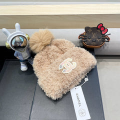 BEANIE HAT IN CAMEL BEIGE SOLF FLEECE 419713