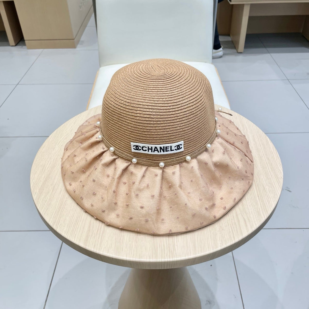 WIDE BRIM HAT IN BROWN STRAW 673032