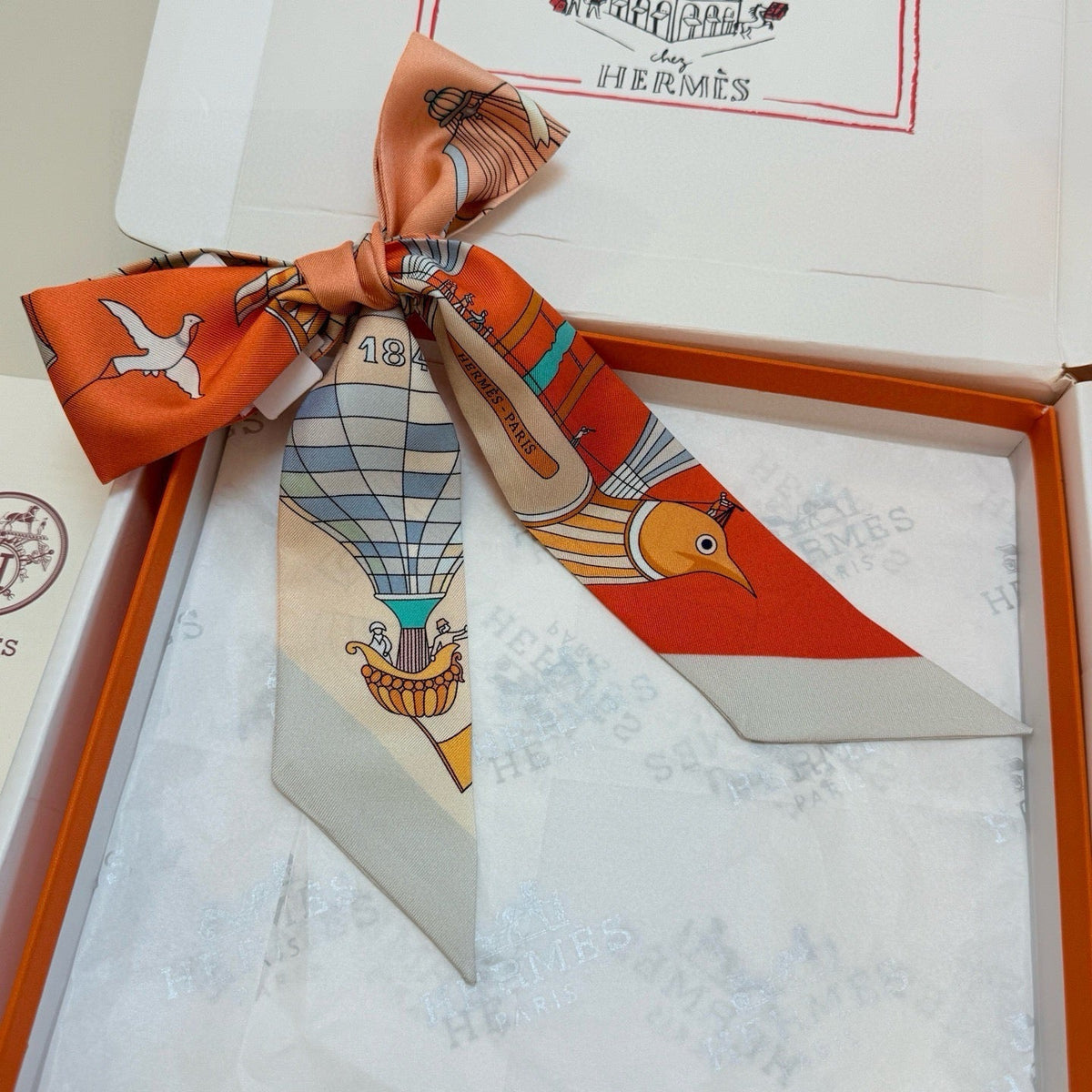 HERMES 25S NECKERCHIEF 86 IN SILK 991543