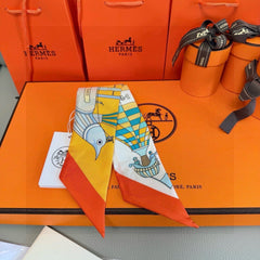 HERMES 25S NECKERCHIEF 86 IN SILK 991545