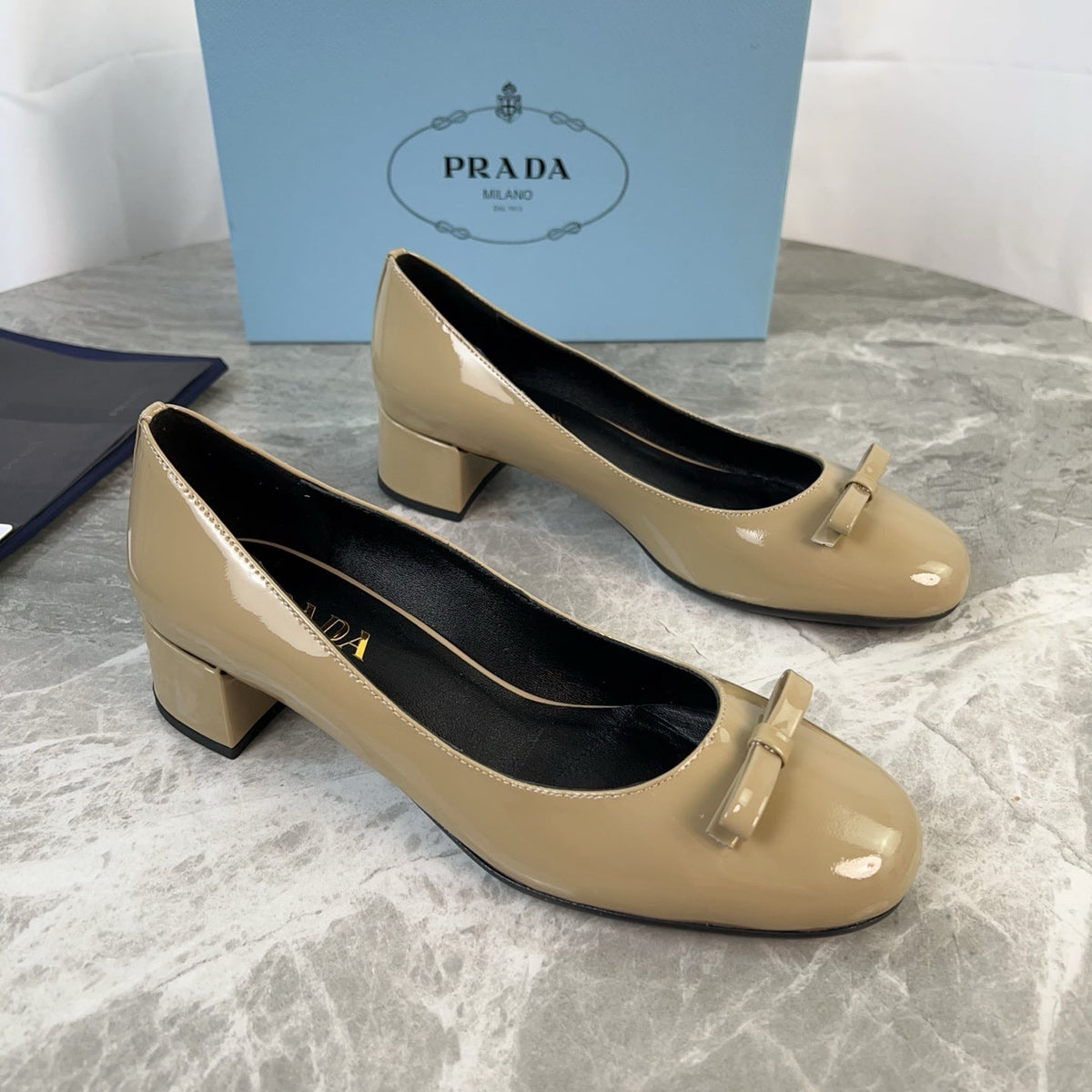 PRADA 25S LOW HEELS SLIP ON BOW 45MM IN GOLDEN BEIGE GLOSSY CALFSKIN