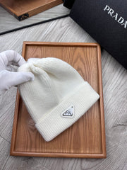 BEANIE HAT IN WHITE WOOL 332394