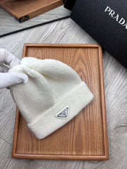 BEANIE HAT IN WHITE WOOL 332394