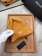 BEANIE HAT IN MUSTARD YELLOW WOOL 332397