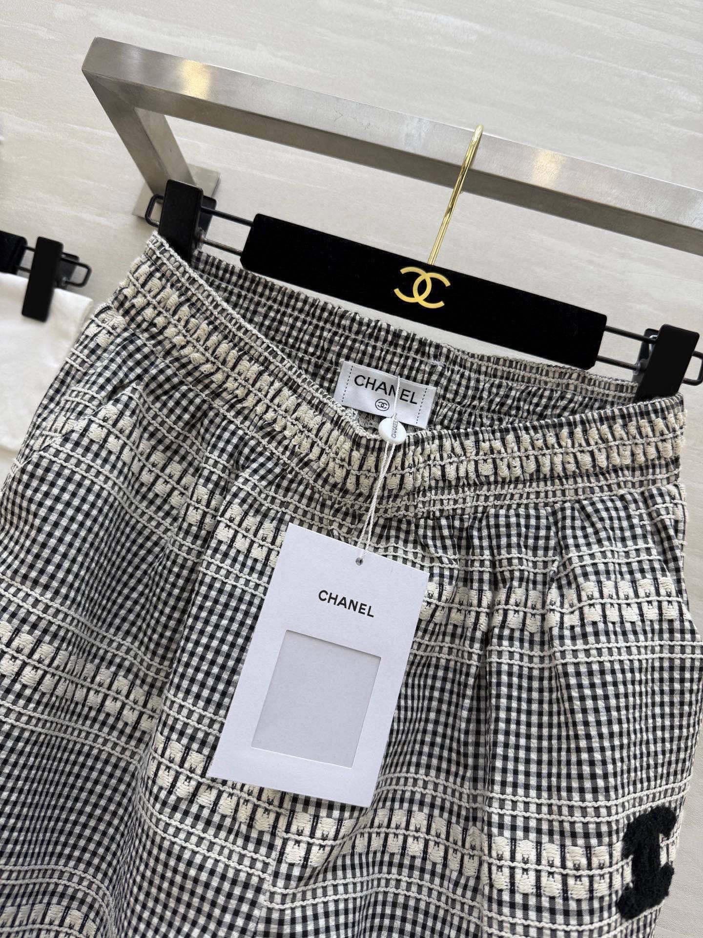 CHANEL 26S WIDE-LEG PLAID PANTS 971
