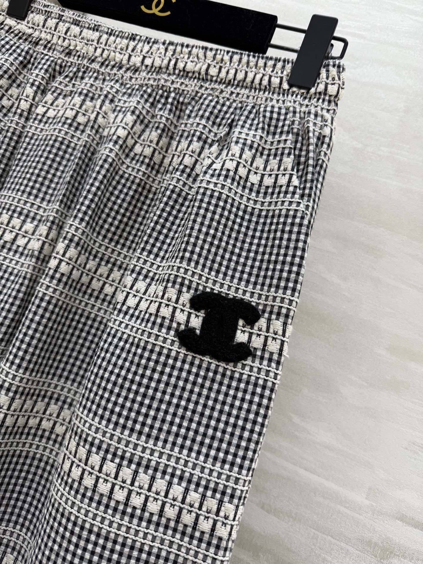 CHANEL 26S WIDE-LEG PLAID PANTS 971