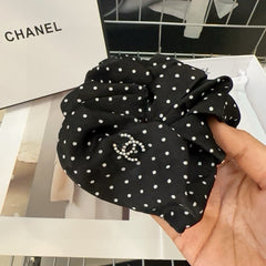 BLACK DOT FABRIC SCRUNCHIE 418926